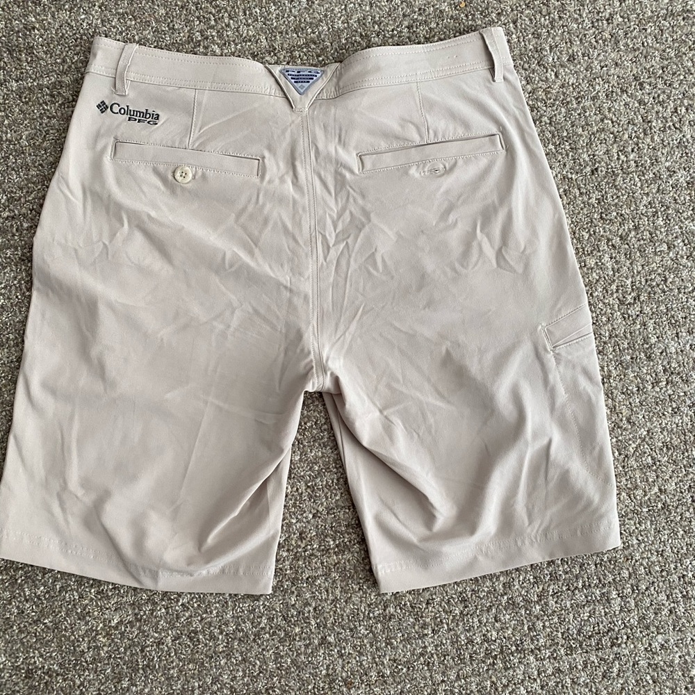 Columbia PFG shorts